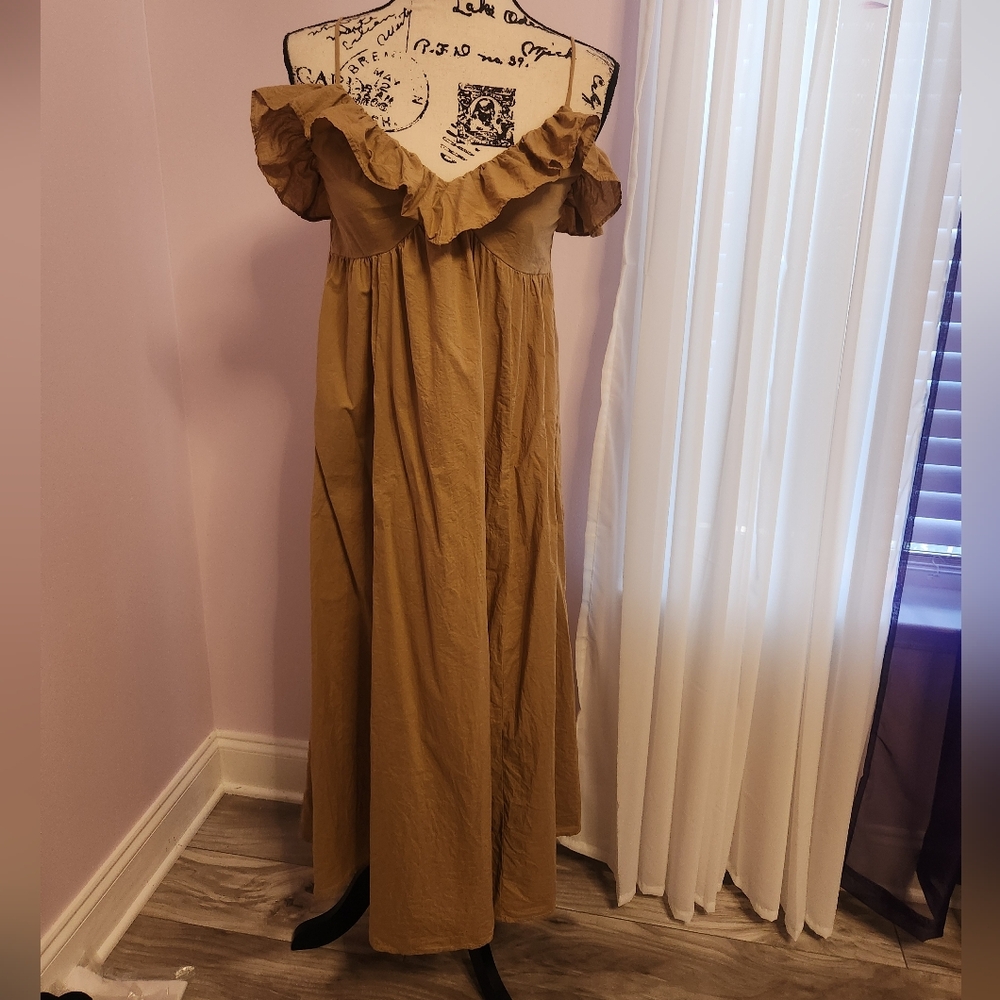 H&M Tan Ruffle Maxi Dress Size Small - Picture 2 of 6